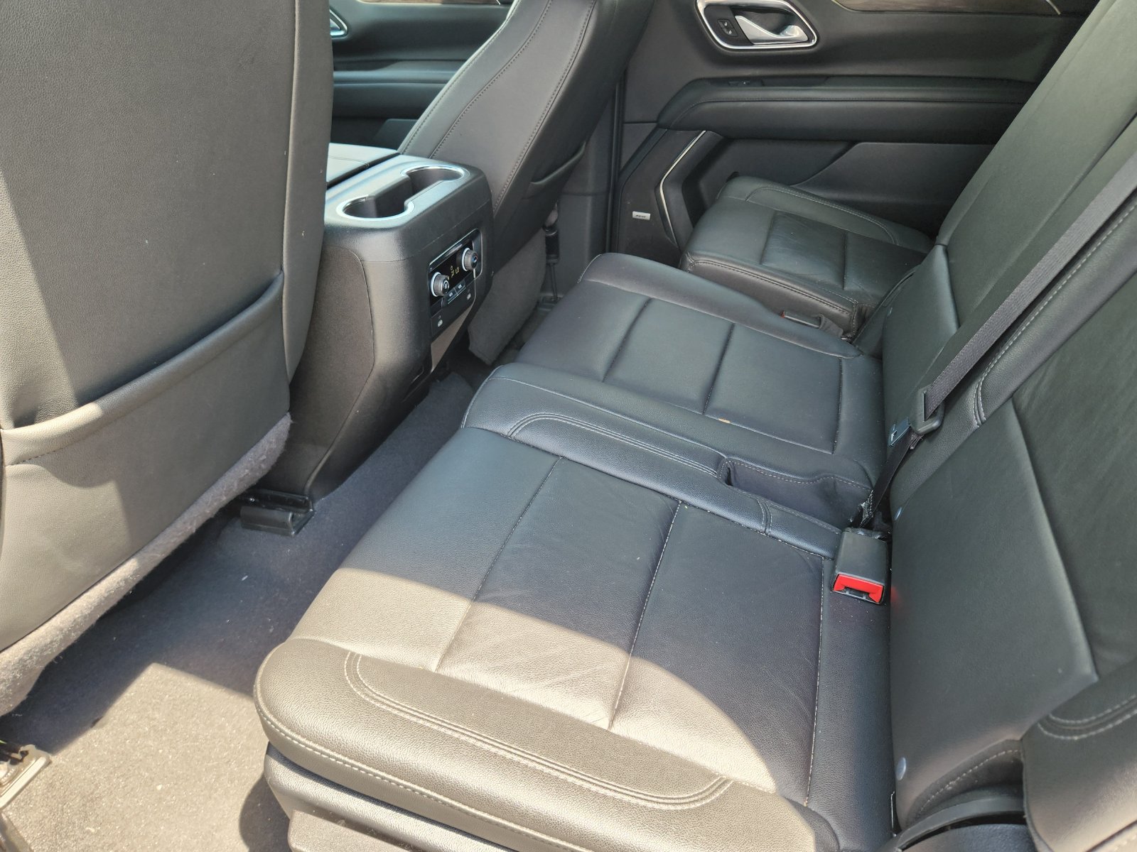 Used 2024 Chevrolet Suburban LT AWD/4WD image 33