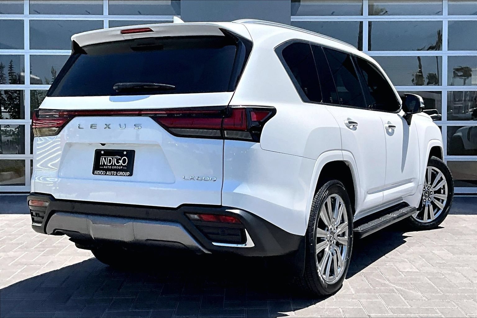 Used 2022 Lexus LX 600 4WD w/ Accessory Package (Z1) image 13