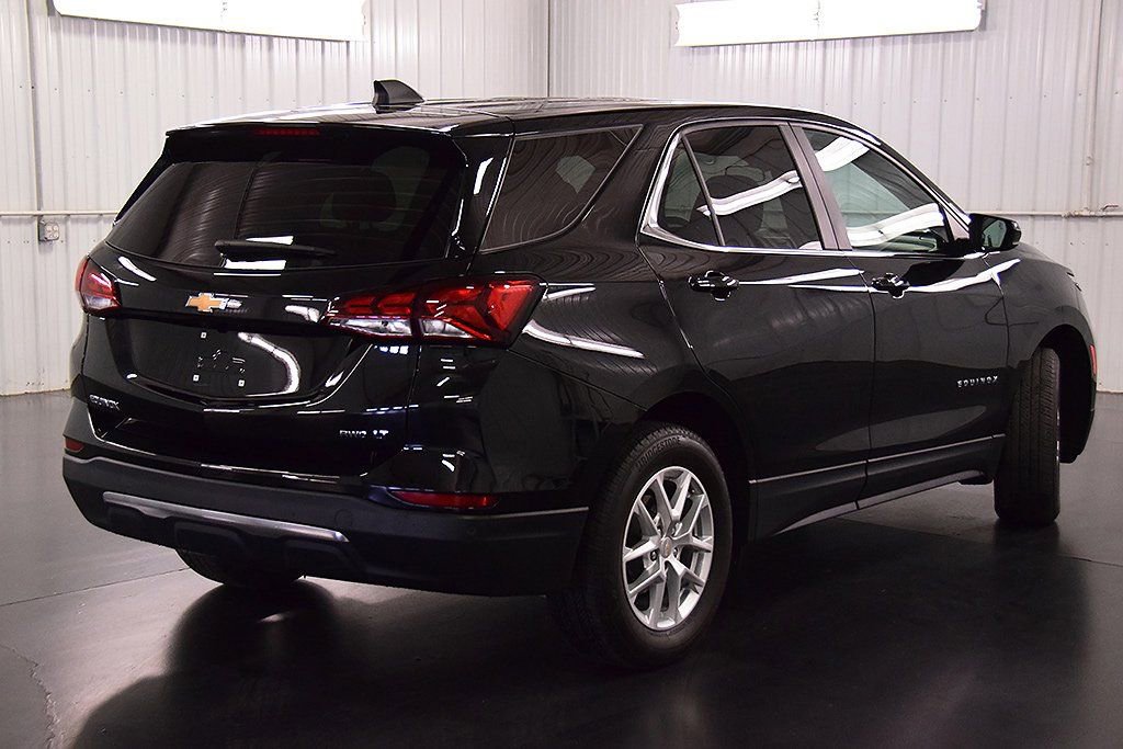 Used 2024 Chevrolet Equinox LT w/ LPO, Floor Liner Package image 9