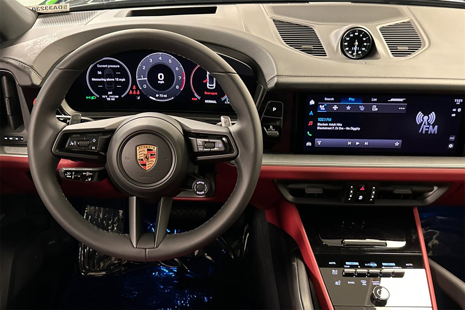 New 2025 Porsche Cayenne Coupe image 15