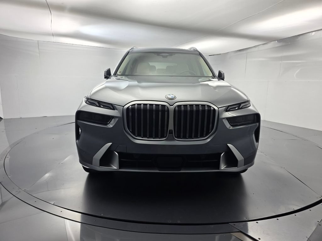 Certified 2024 BMW X7 xDrive40i w/ Premium Package AWD/4WD video 2