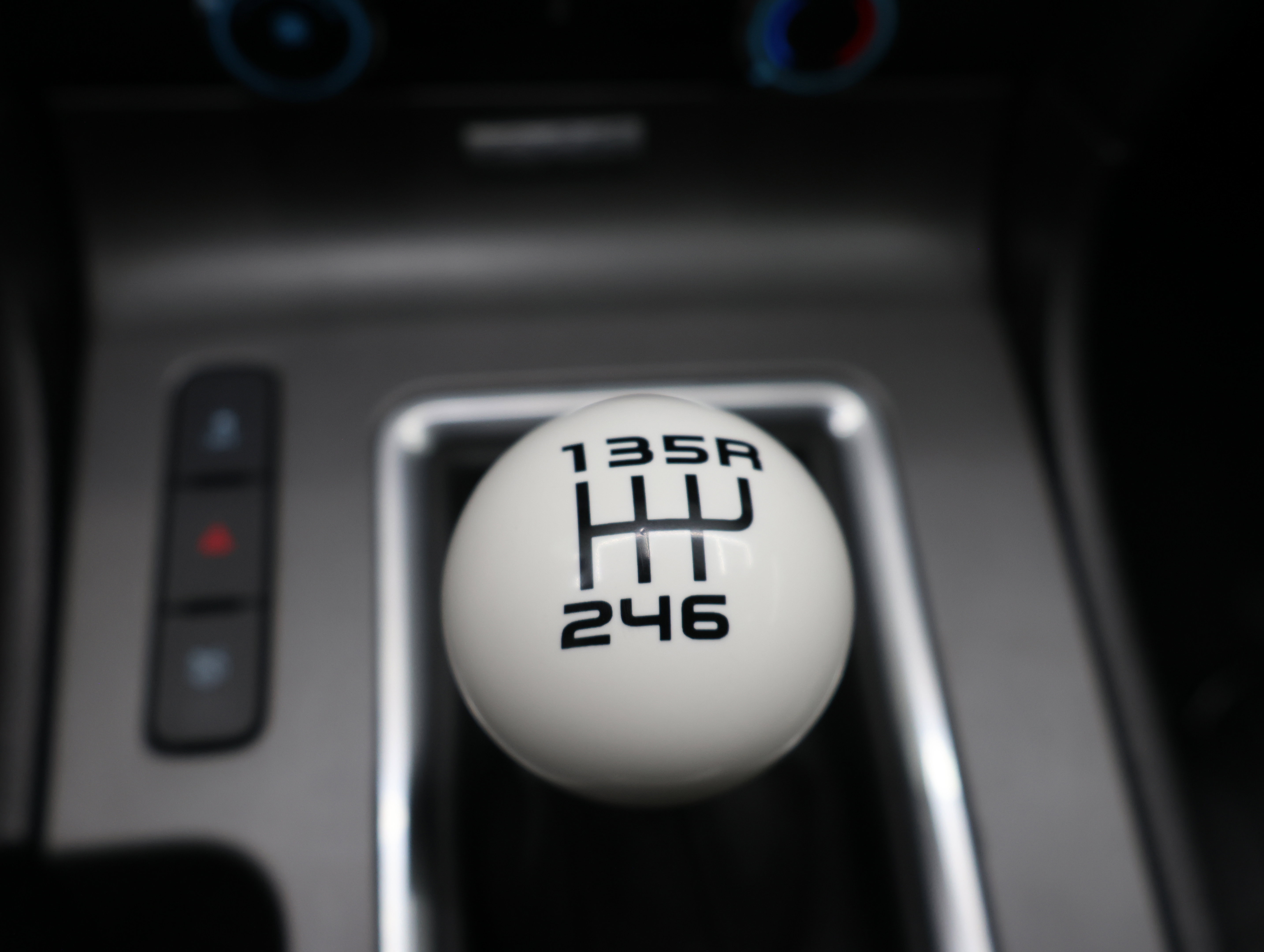 Used 2013 Ford Mustang Shelby GT500 RWD image 41