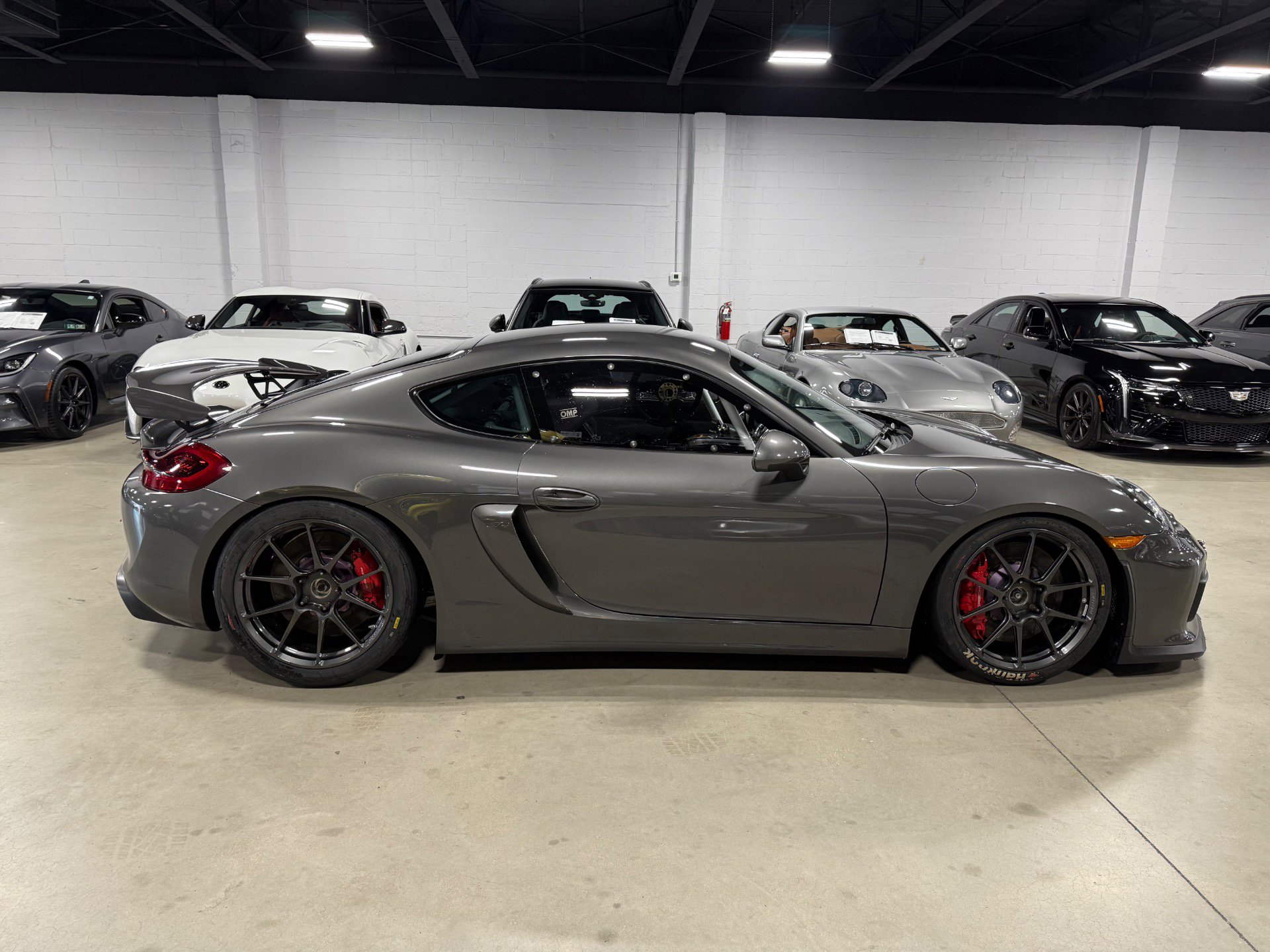 Used 2016 Porsche Cayman GT4 image 6