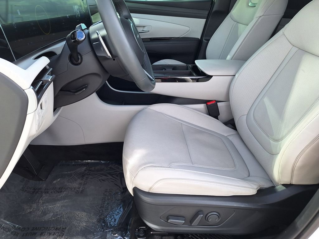 New 2025 Hyundai Tucson Limited image 11