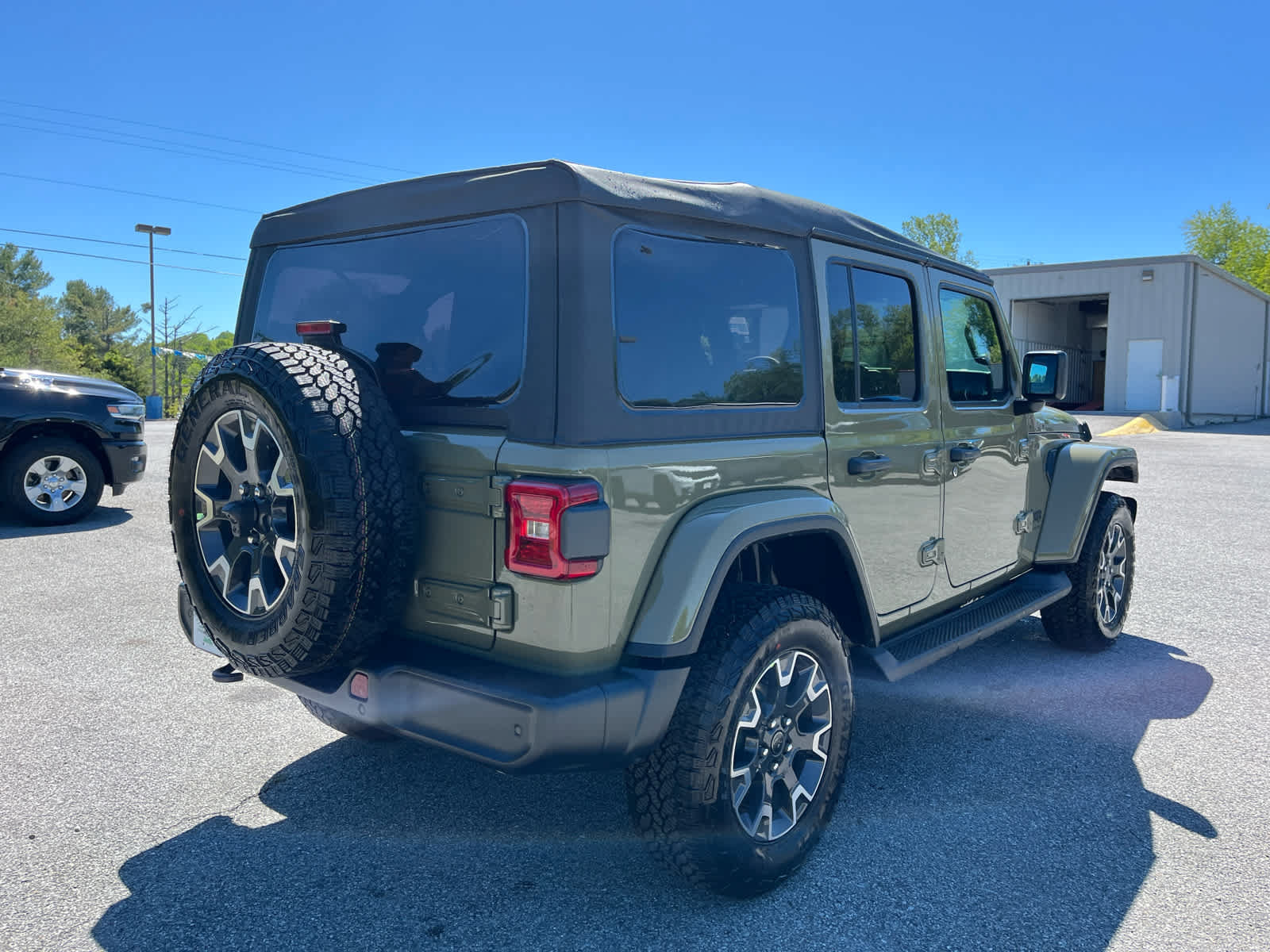 New 2026 Jeep Wrangler Unlimited Sahara AWD/4WD image 3
