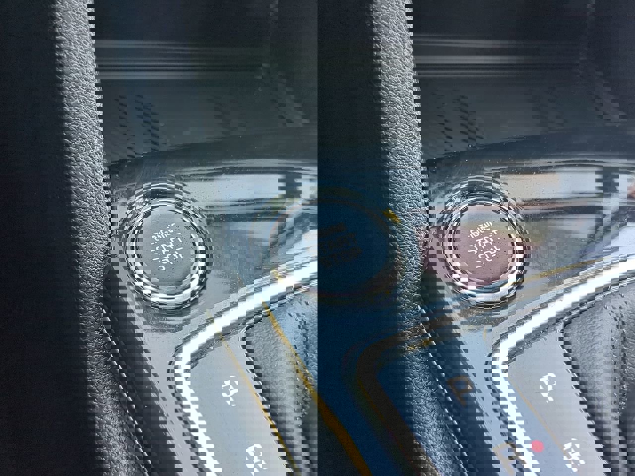 Certified 2024 Kia Sportage EX image 25