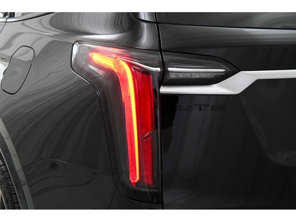 Used 2023 Cadillac XT6 Sport w/ Technology Package AWD/4WD image 28