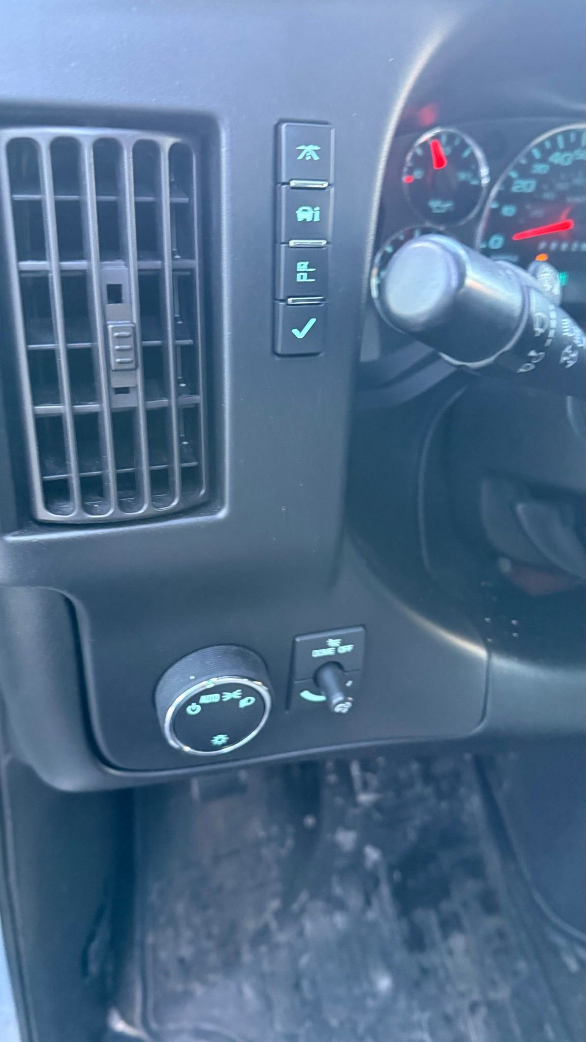 Used 2019 Chevrolet Express 3500 LT w/ LT Preferred Equipment Group image 21