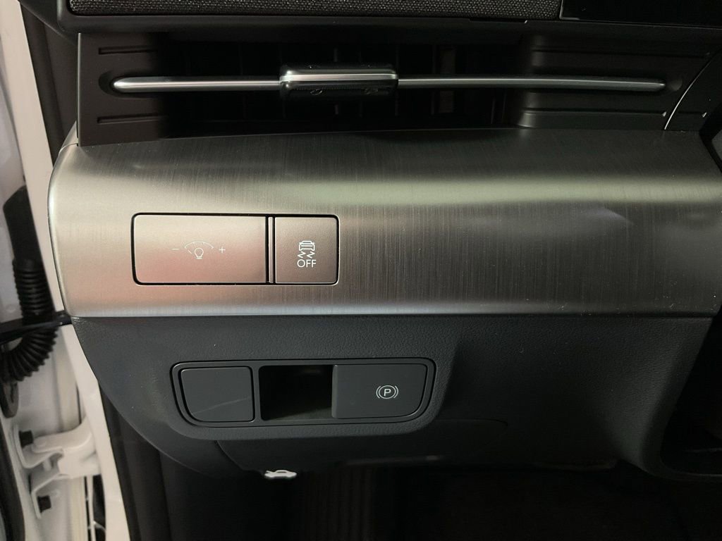 New 2025 Hyundai Kona SEL image 27