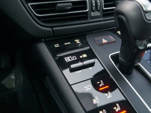 Certified 2025 Porsche Macan image 26