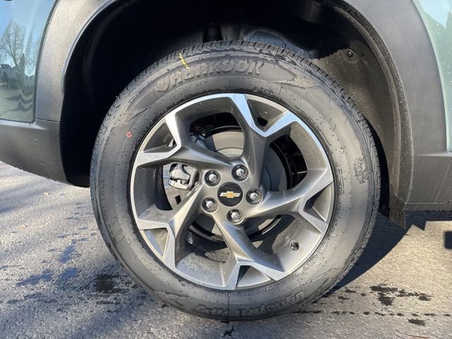 New 2026 Chevrolet Trax LT w/ Driver Confidence Package image 9