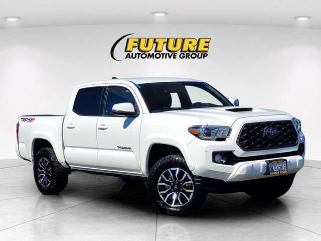 Used 2020 Toyota Tacoma TRD Sport w/ Technology Package AWD/4WD image 1