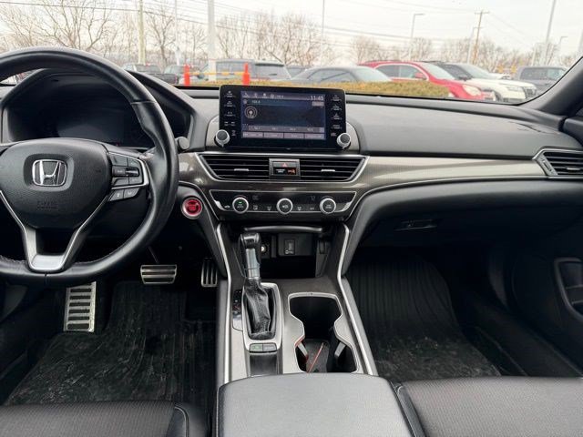 Used 2018 Honda Accord Sport image 17