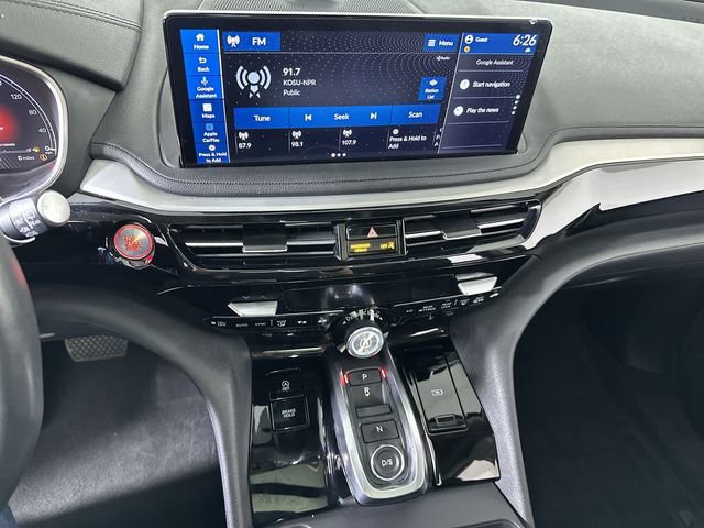Used 2025 Acura MDX FWD image 13