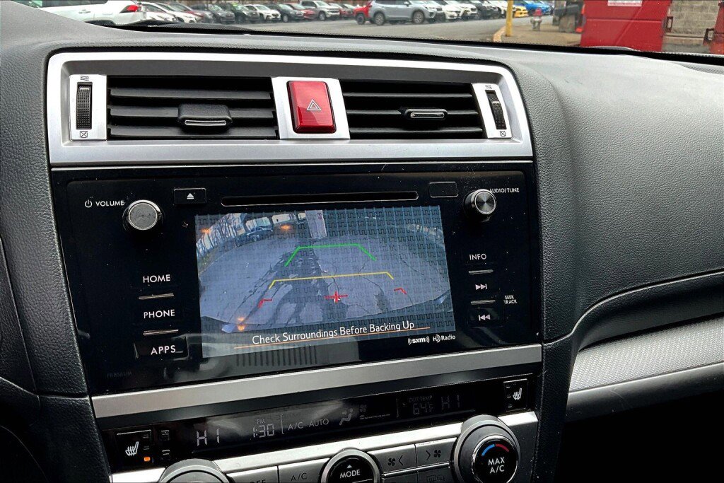 Used 2017 Subaru Outback 2.5i Premium image 9