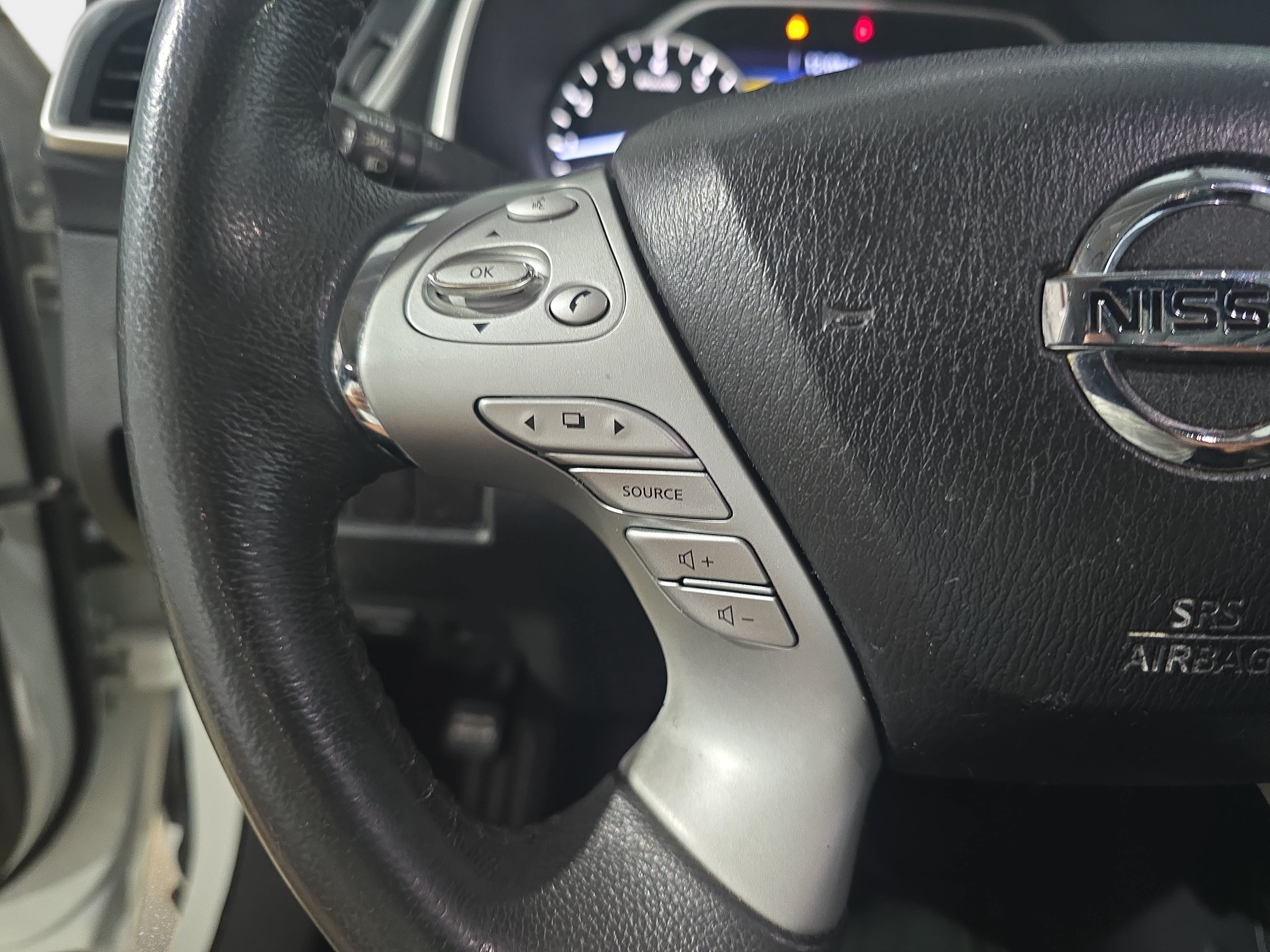 Used 2017 Nissan Murano SV w/ Premium Package FWD image 14