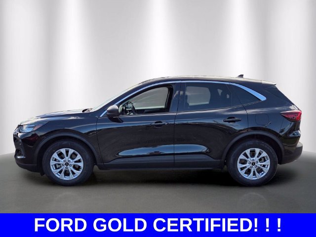 Used 2023 Ford Escape Active w/ Tech Pack #1 FWD image 2