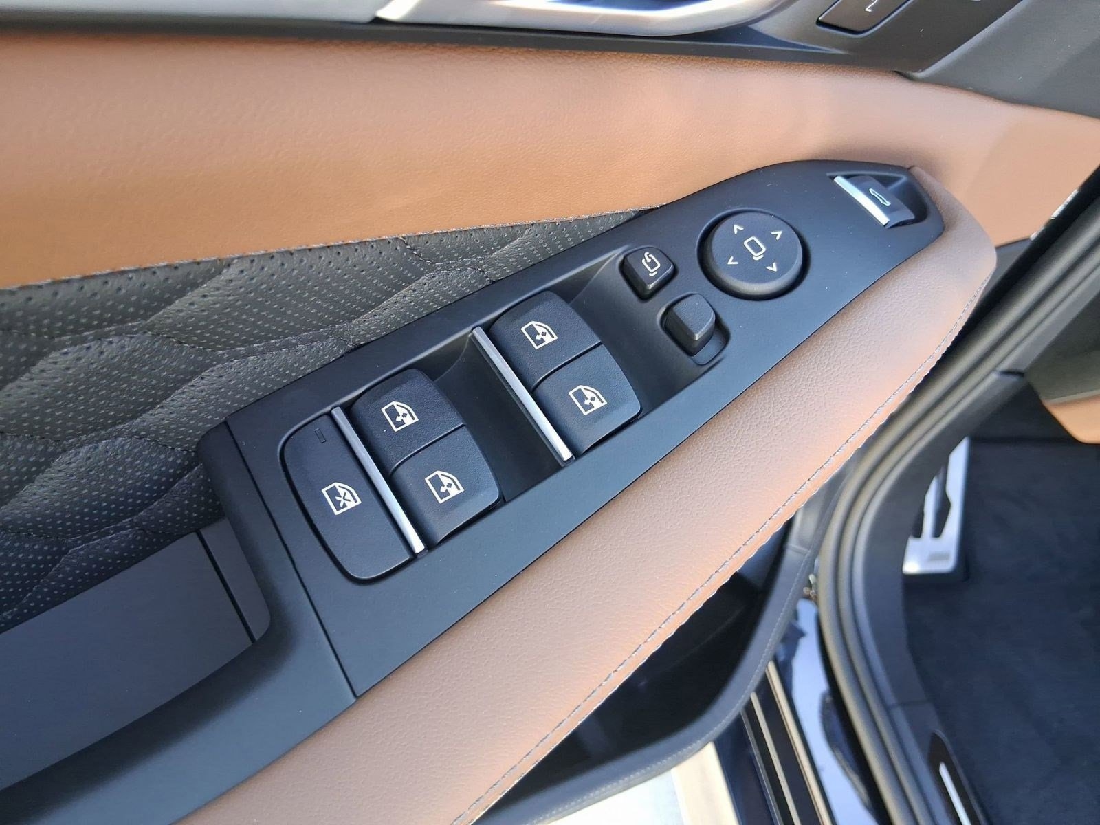 New 2026 BMW X5 M Competition w/ Executive Package image 21