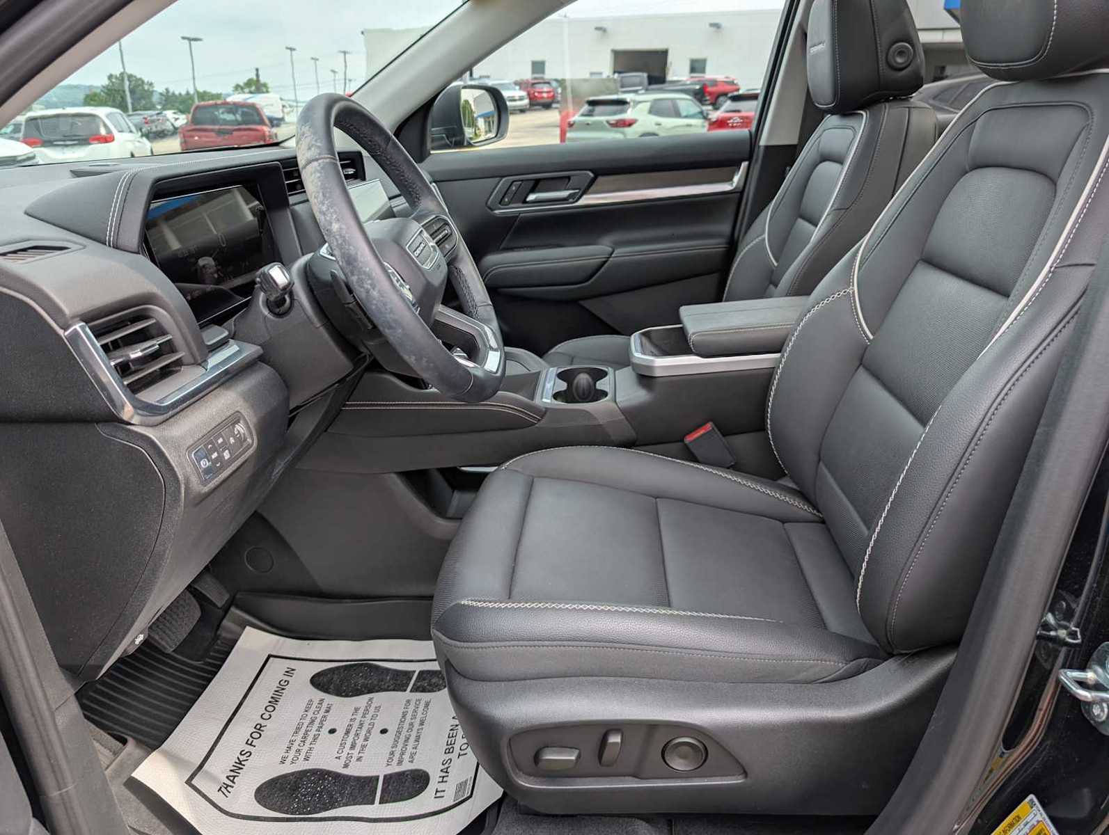 Used 2026 GMC Terrain Denali w/ LPO, Floor Liner Package AWD/4WD image 4