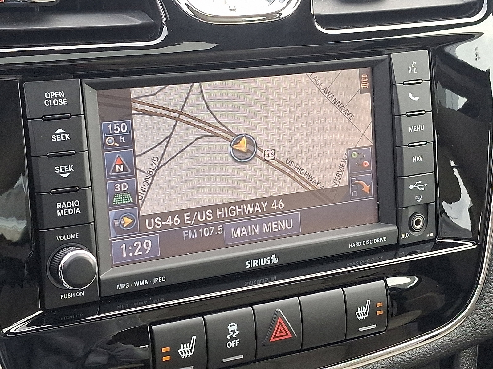 Used 2013 Chrysler 200 Limited w/ Sun/Sound Group image 17