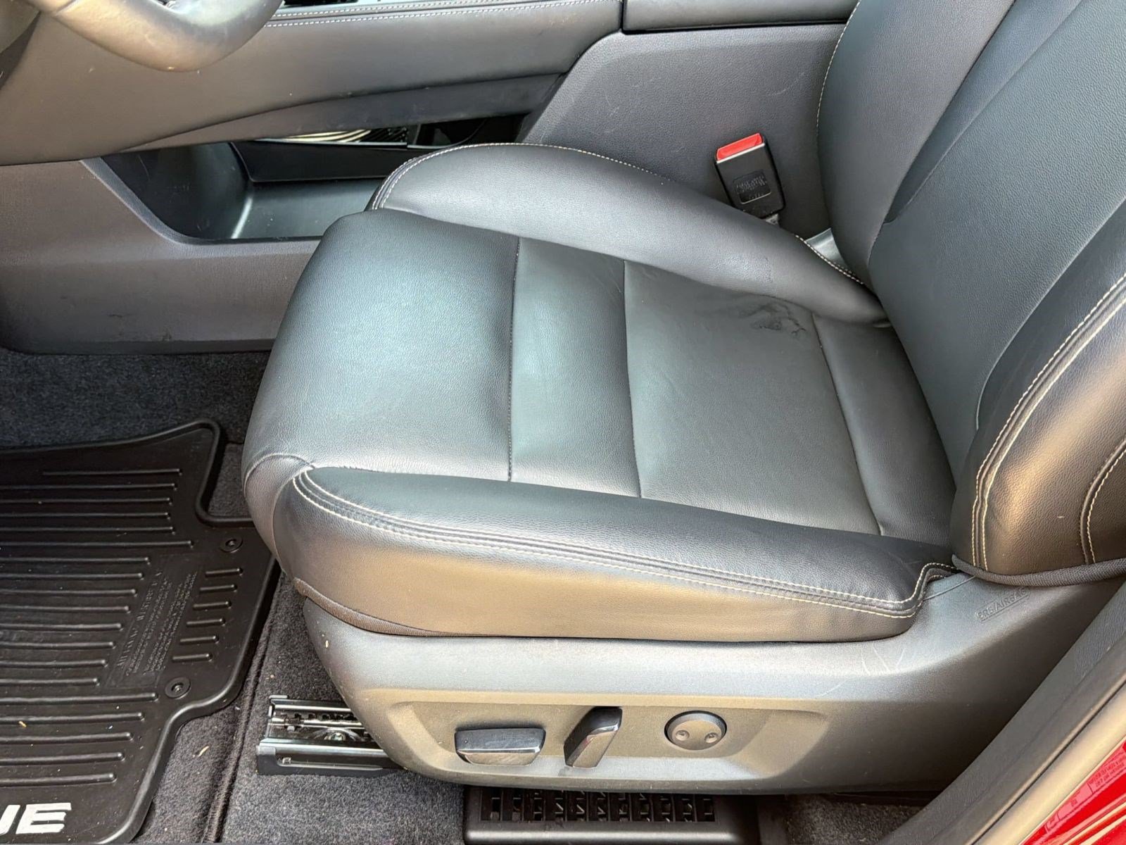 Used 2022 Nissan Rogue SL w/ SL Premium Package FWD image 15