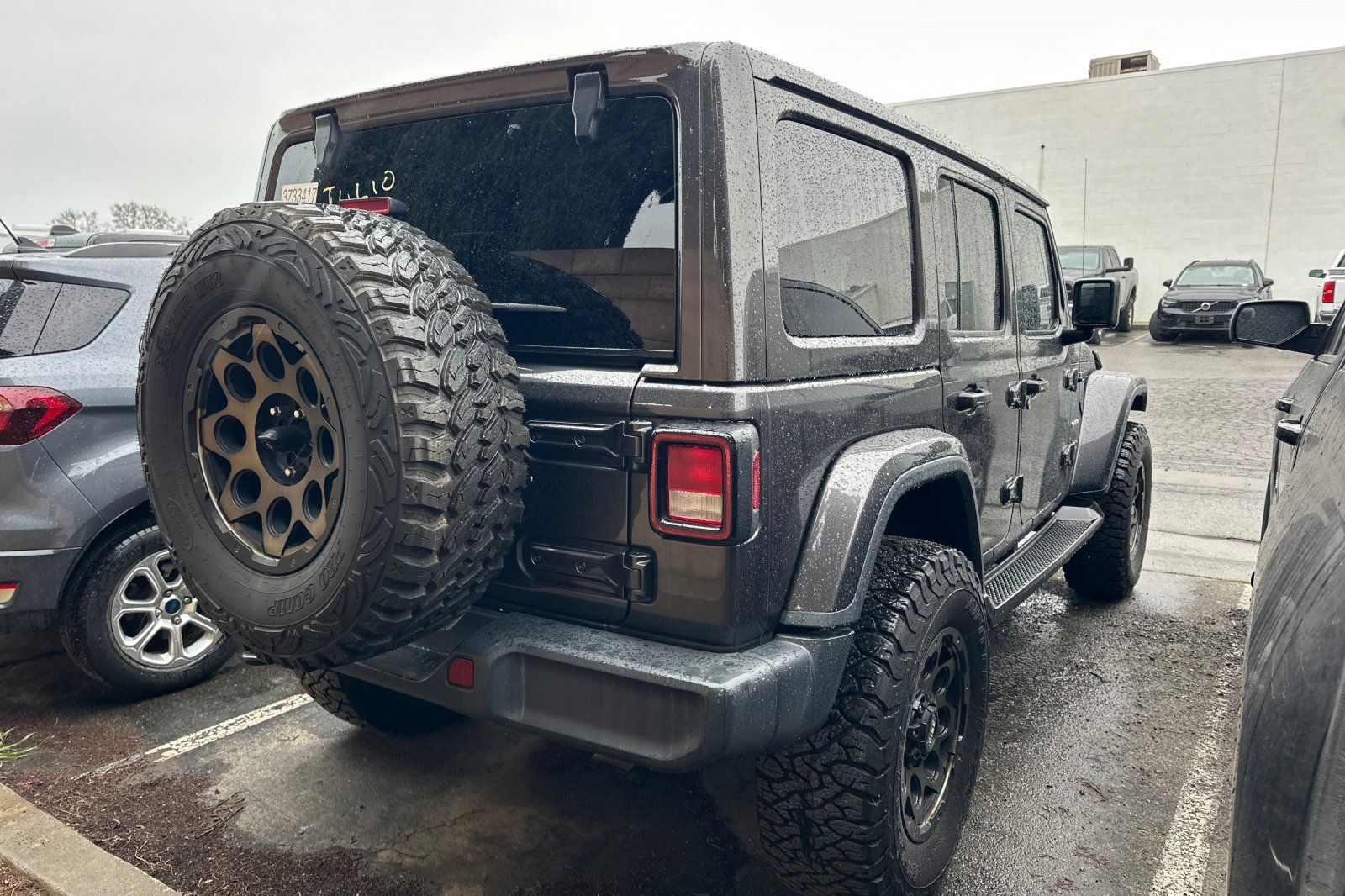 Used 2019 Jeep Wrangler Unlimited Sahara image 5