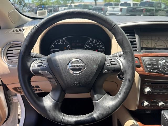 Used 2020 Nissan Pathfinder Platinum AWD/4WD image 13