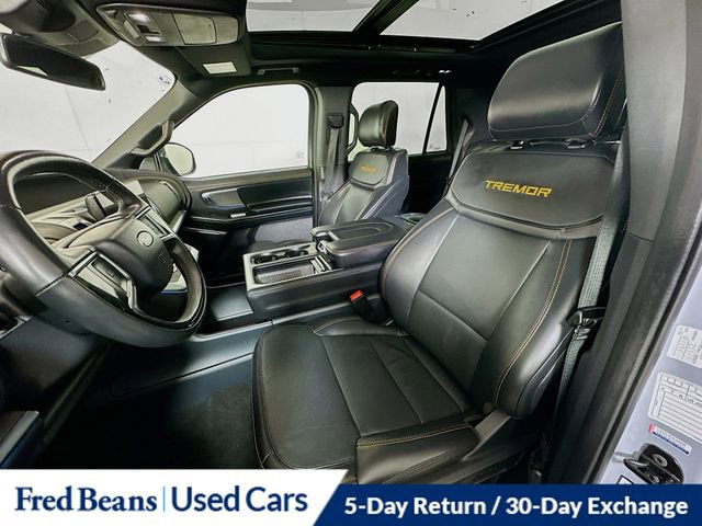 Used 2025 Ford Expedition Tremor AWD/4WD image 24