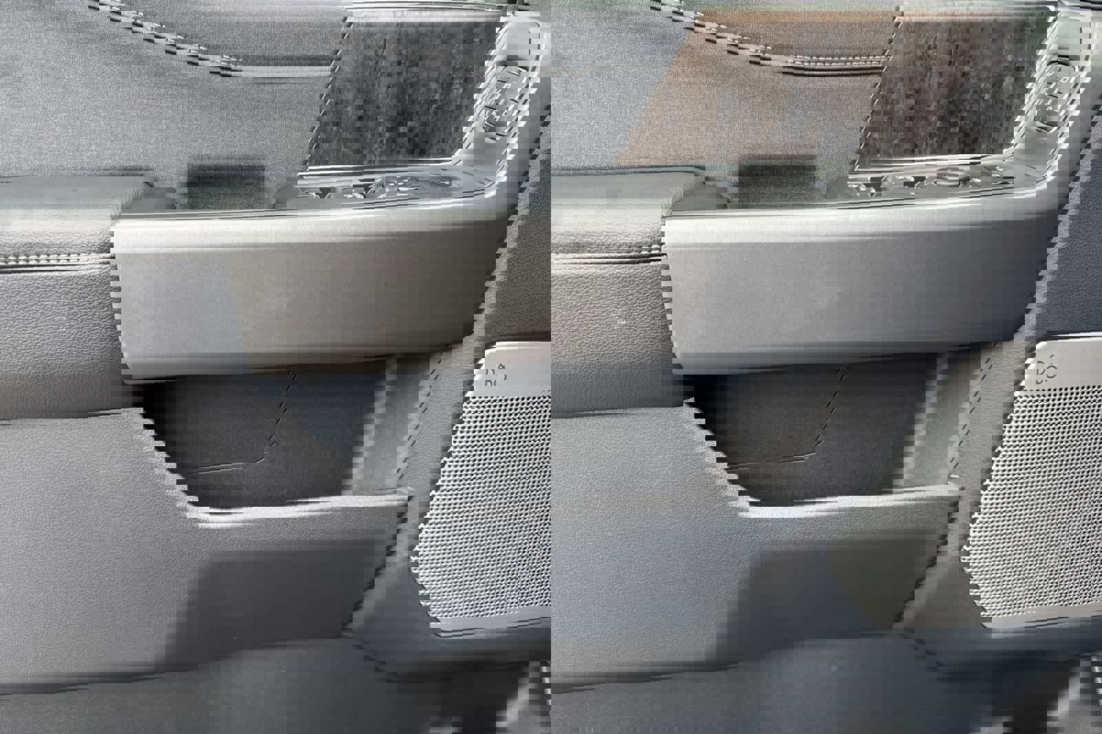 New 2026 Ford F350 Lariat image 12