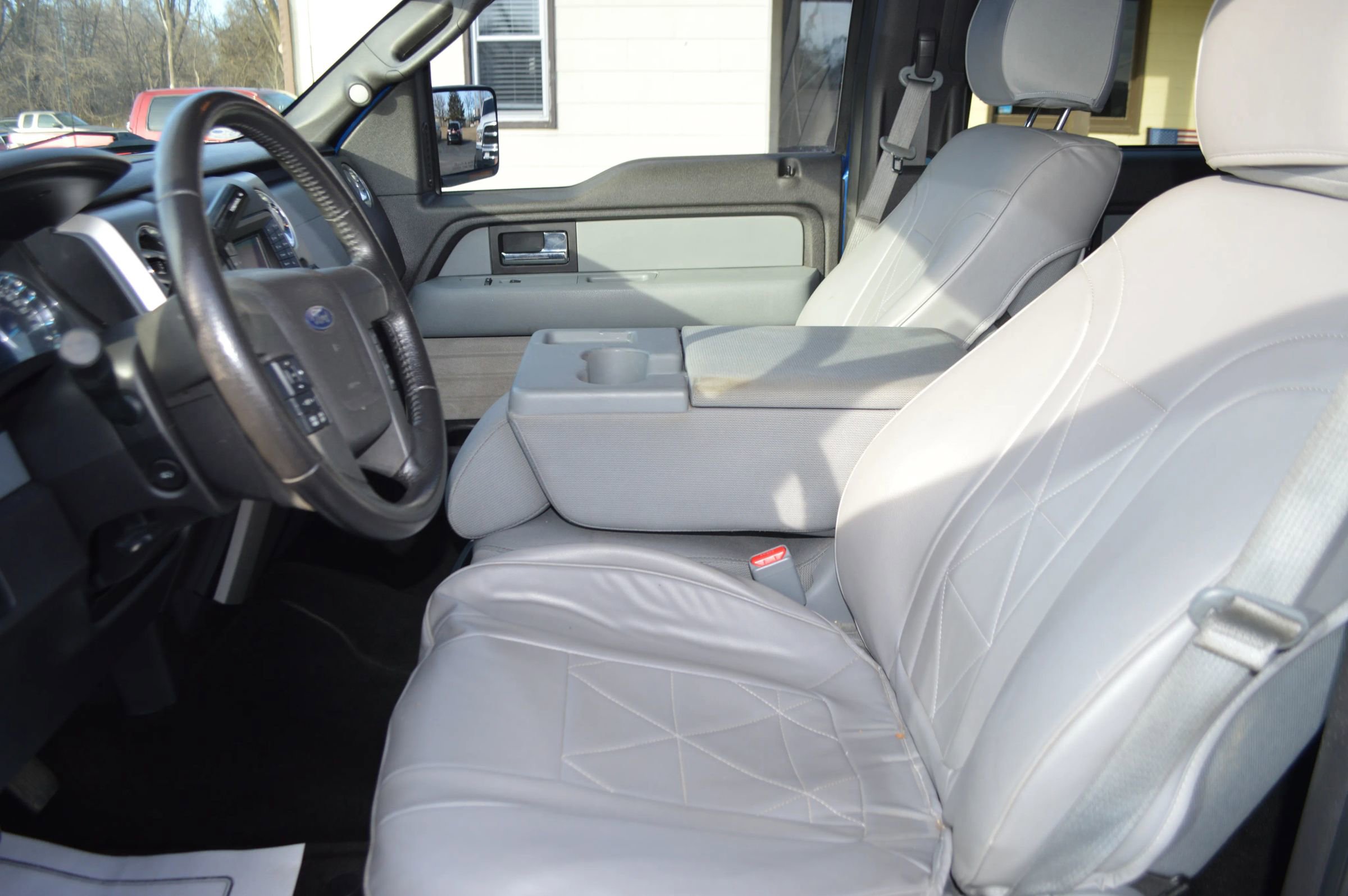 Used 2013 Ford F150 XLT w/ Luxury Equipment Group image 9