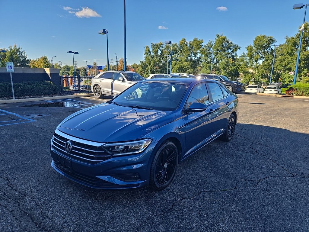 Used 2019 Volkswagen Jetta SEL Premium FWD image 1