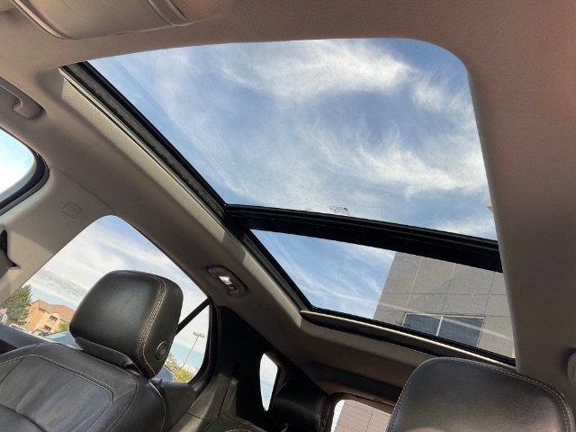 Used 2020 Chevrolet Equinox LT w/ Midnight Edition FWD image 30