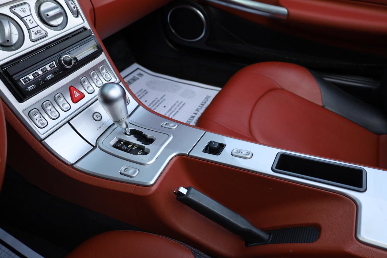 Used 2005 Chrysler Crossfire Limited image 12