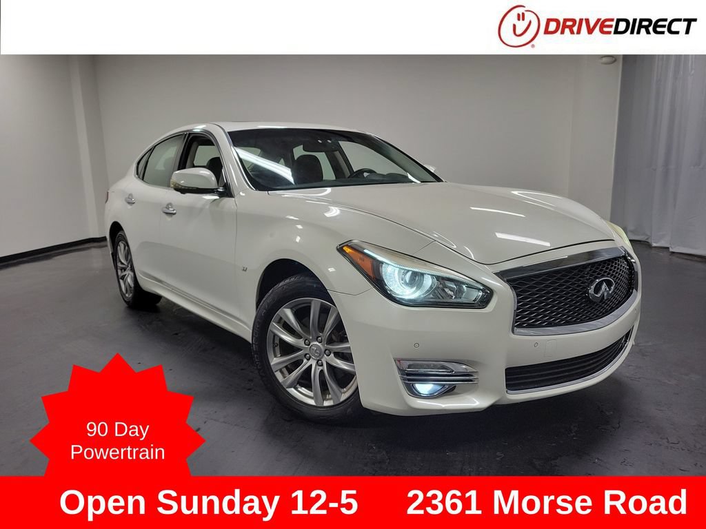 Used 2016 INFINITI Q70 3.7 AWD/4WD image 1