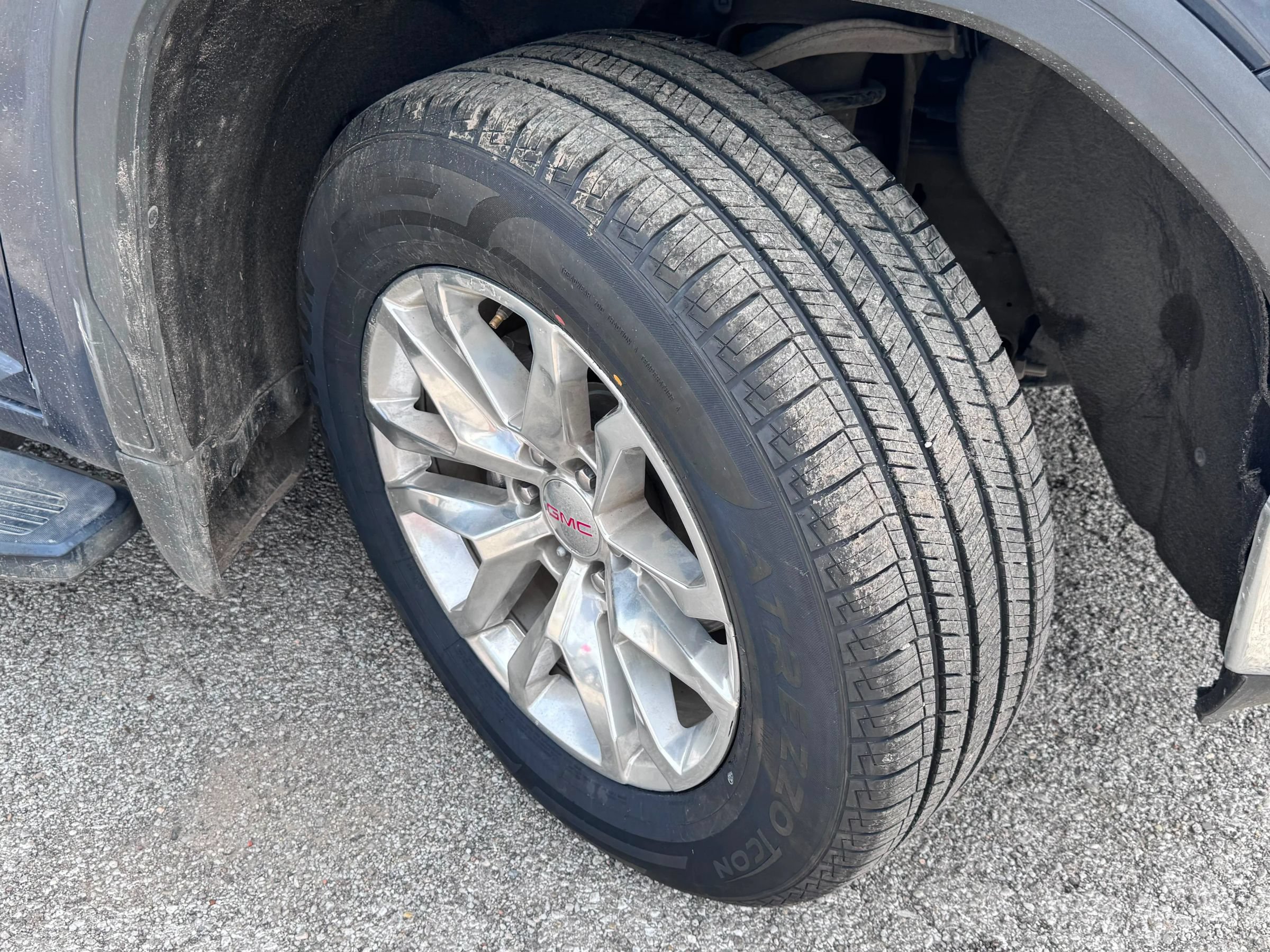 Used 2021 GMC Sierra 1500 SLT RWD image 9