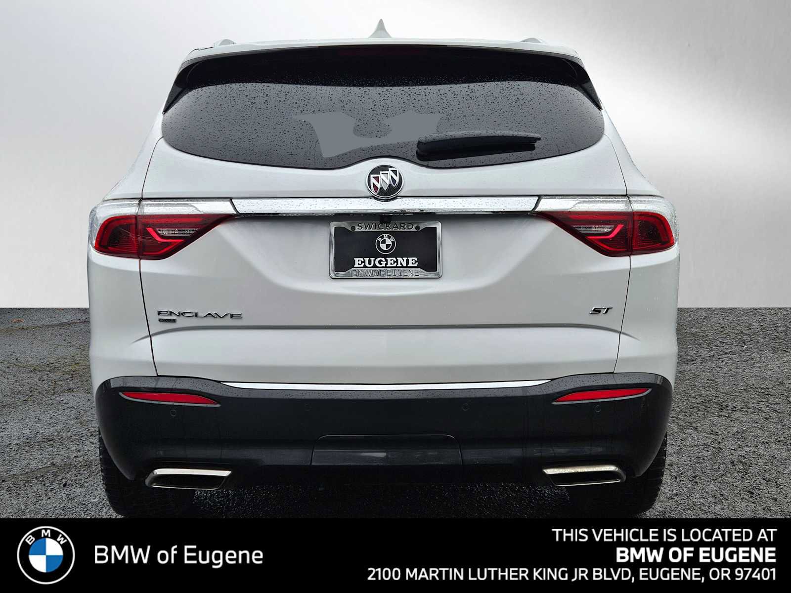 Used 2023 Buick Enclave Essence w/ Experience Buick Package image 4