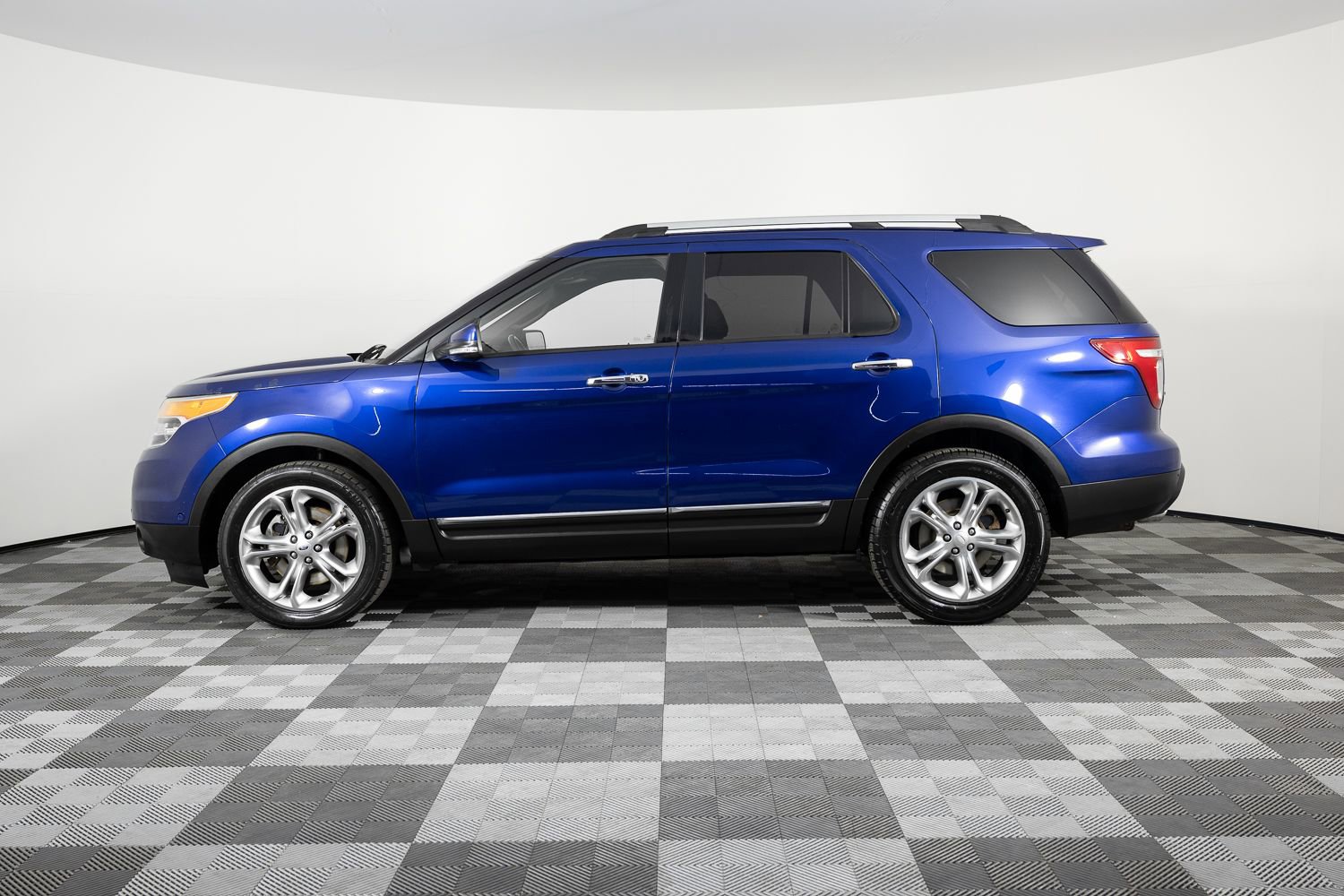 Used 2013 Ford Explorer Limited image 3