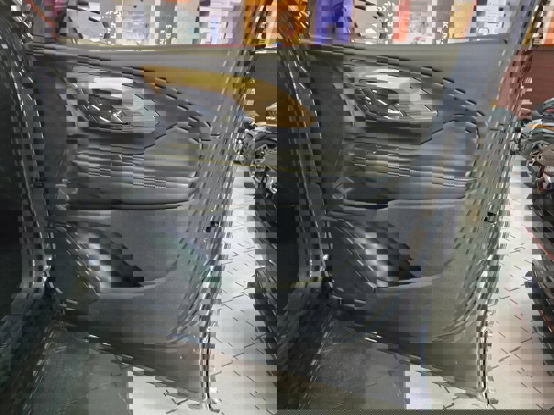 Used 2020 GMC Terrain SLE image 12