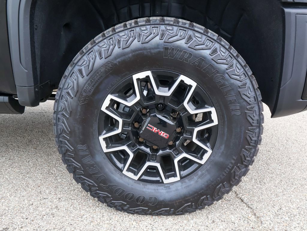 New 2026 GMC Sierra 2500 AT4X w/ LPO, Black Badging Package AWD/4WD image 37