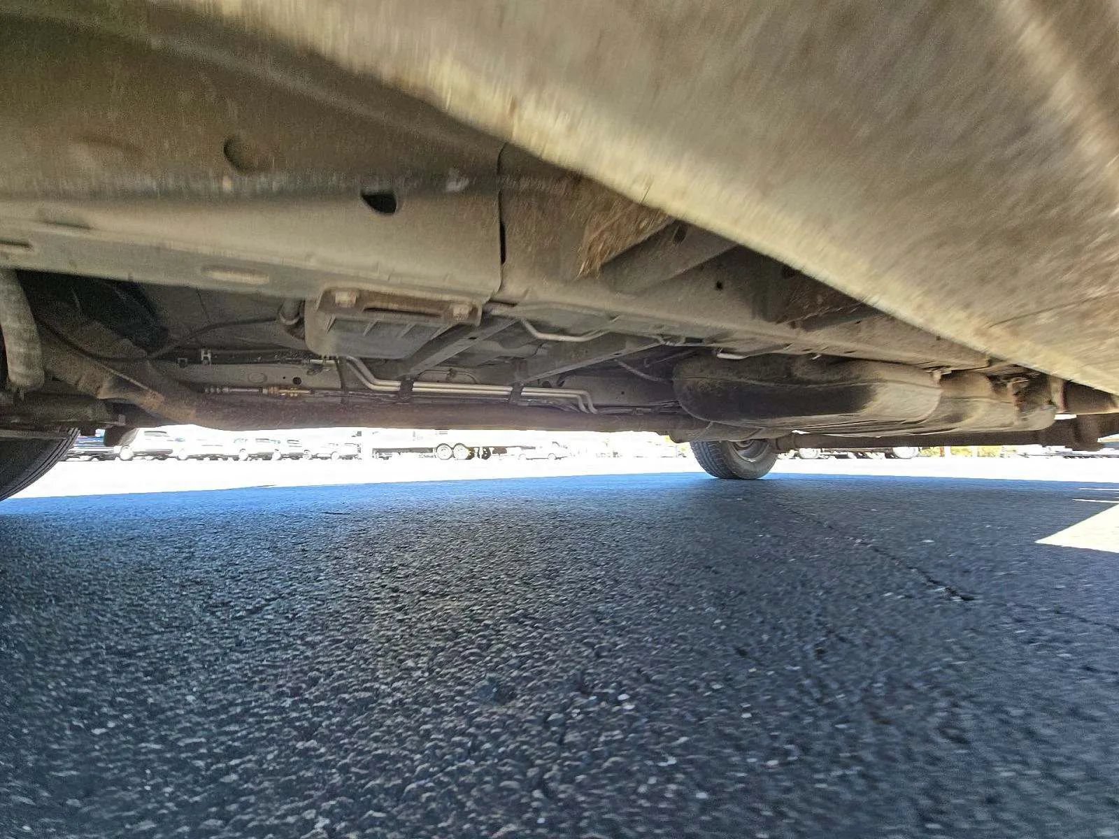 Used 2000 Chrysler Town & Country LX FWD image 12