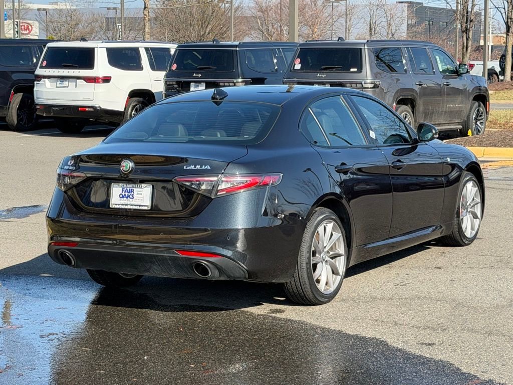 Used 2024 Alfa Romeo Giulia Ti image 7