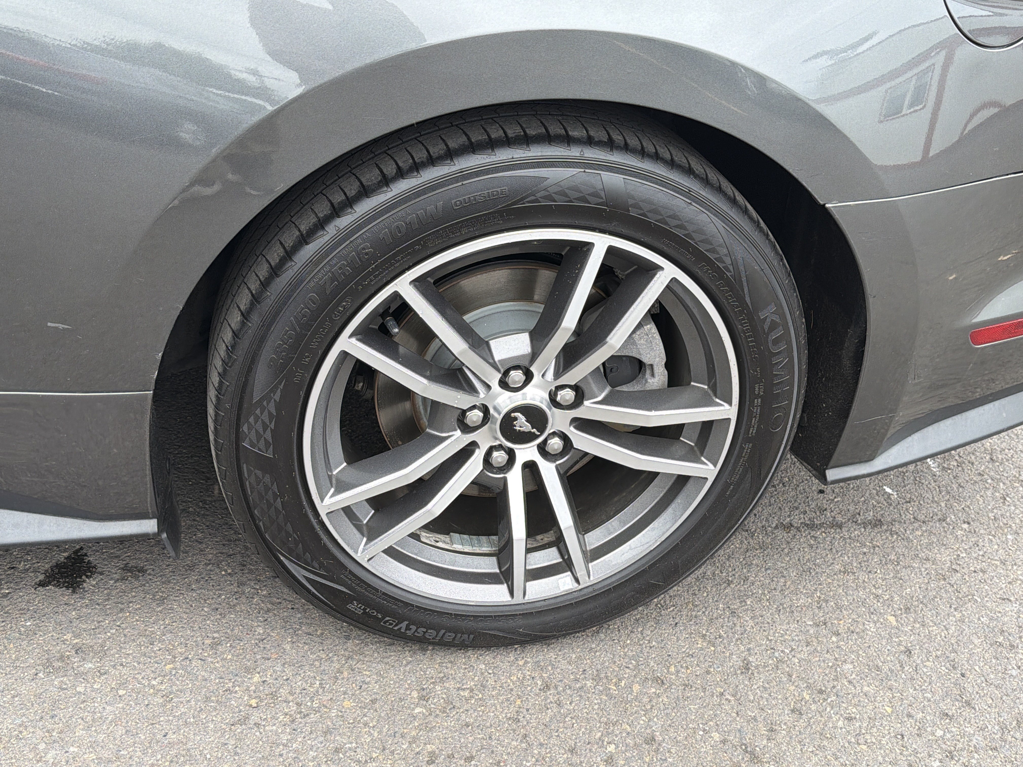 Used 2016 Ford Mustang Premium RWD image 23