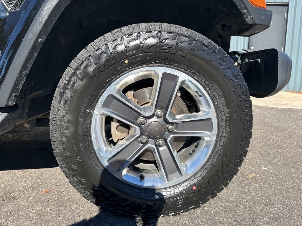 Used 2018 Jeep Wrangler Unlimited Sahara w/ LED Lighting Group image 10