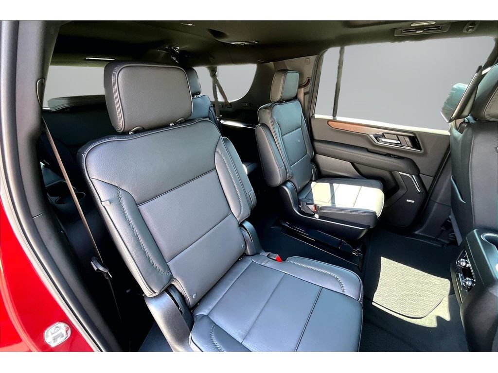 New 2026 GMC Yukon XL Denali w/ Denali Reserve Package AWD/4WD image 9
