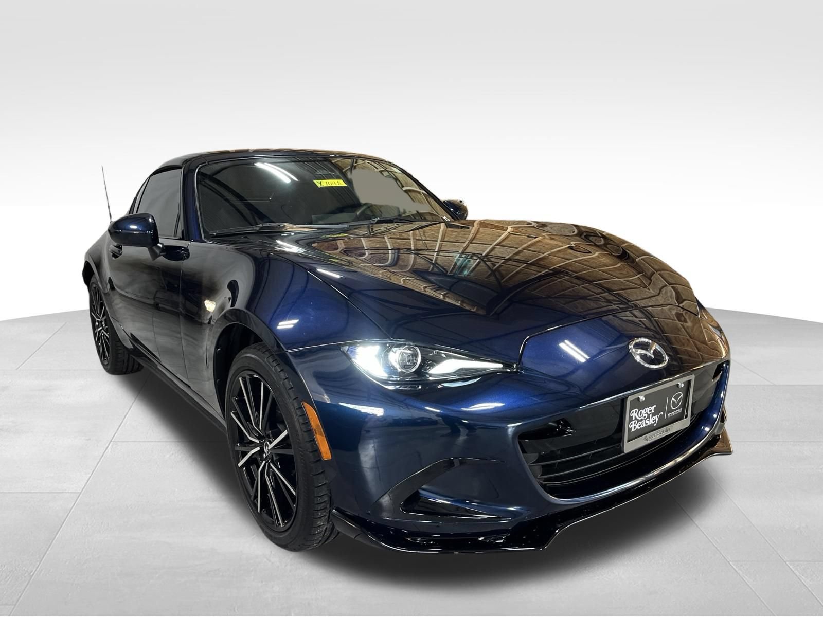 Certified 2025 MAZDA MX-5 Miata RF Grand Touring RWD image 3
