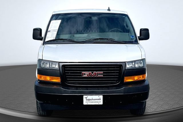 Used 2023 GMC Savana 2500 Extended RWD image 2