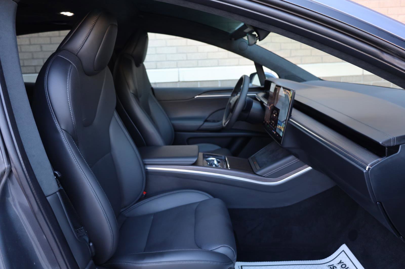 Used 2023 Tesla Model X AWD/4WD image 24