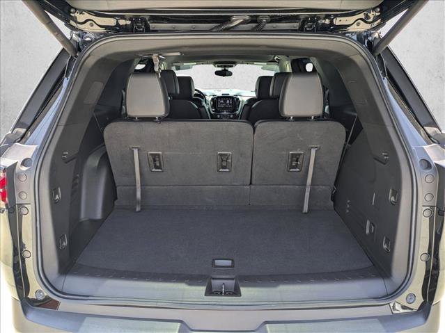 Used 2022 Chevrolet Traverse LT FWD image 6