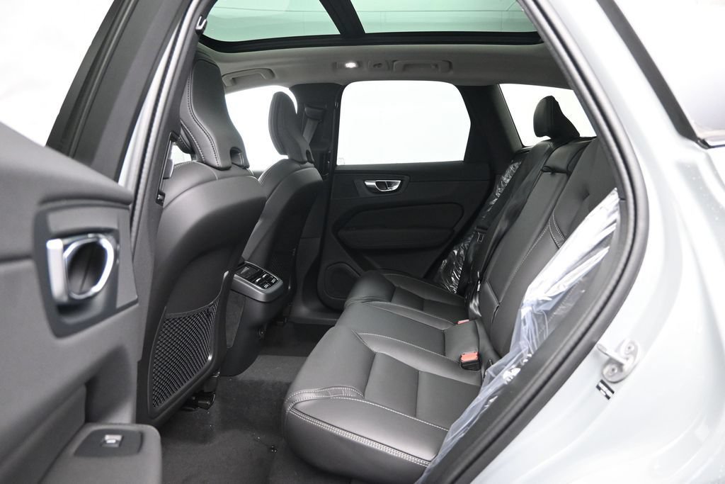 New 2026 Volvo XC60 B5 Ultra w/ Climate Package AWD/4WD image 21