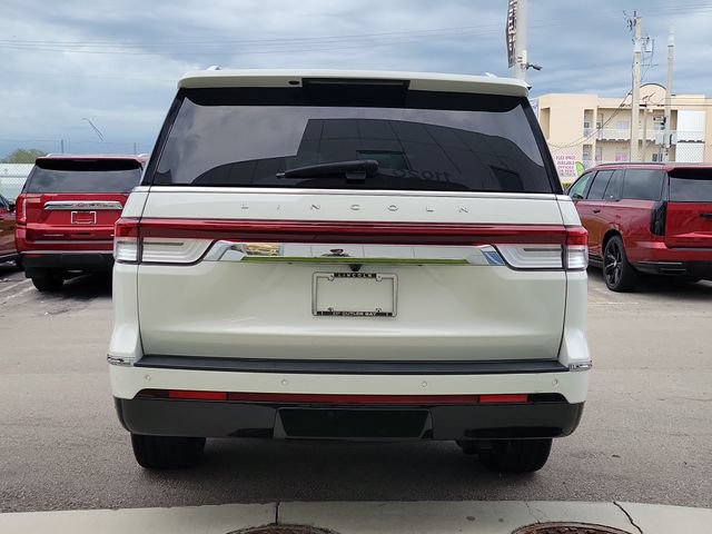 Certified 2022 Lincoln Navigator Reserve RWD image 5